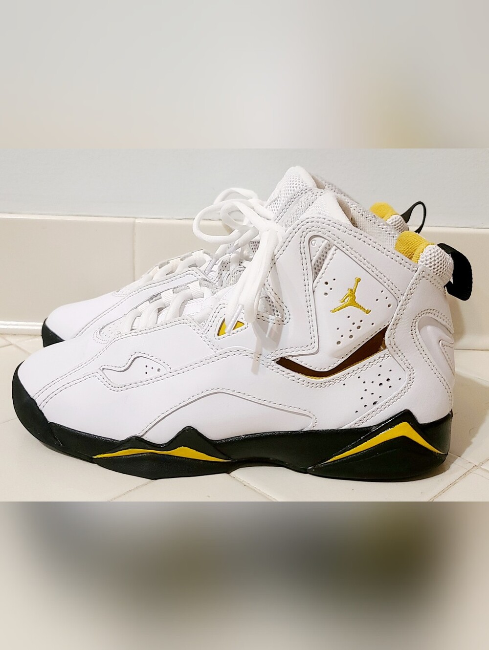 Air Jordan True Flight White Yellow Ochre Black GS Size 6Y/ Women's Size 7.5
